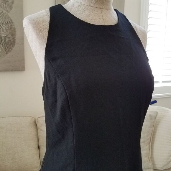 Vince Camuto Cross Back Crepe & Satin Dress - Picture 3 of 8